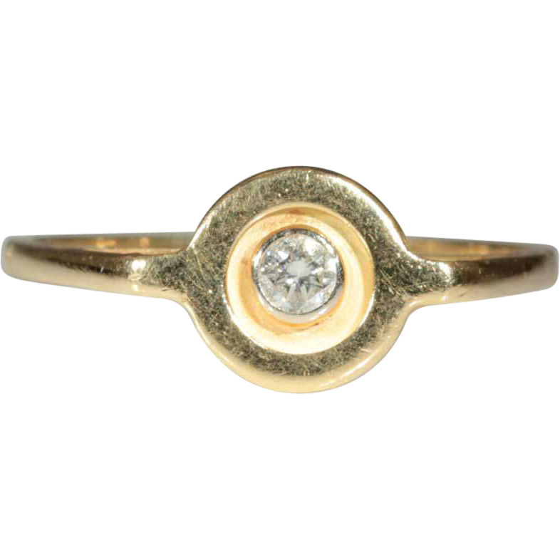 Vintage European 18k Diamond Ring c.1980 Vintage European 18k Diamond Ring c.1980