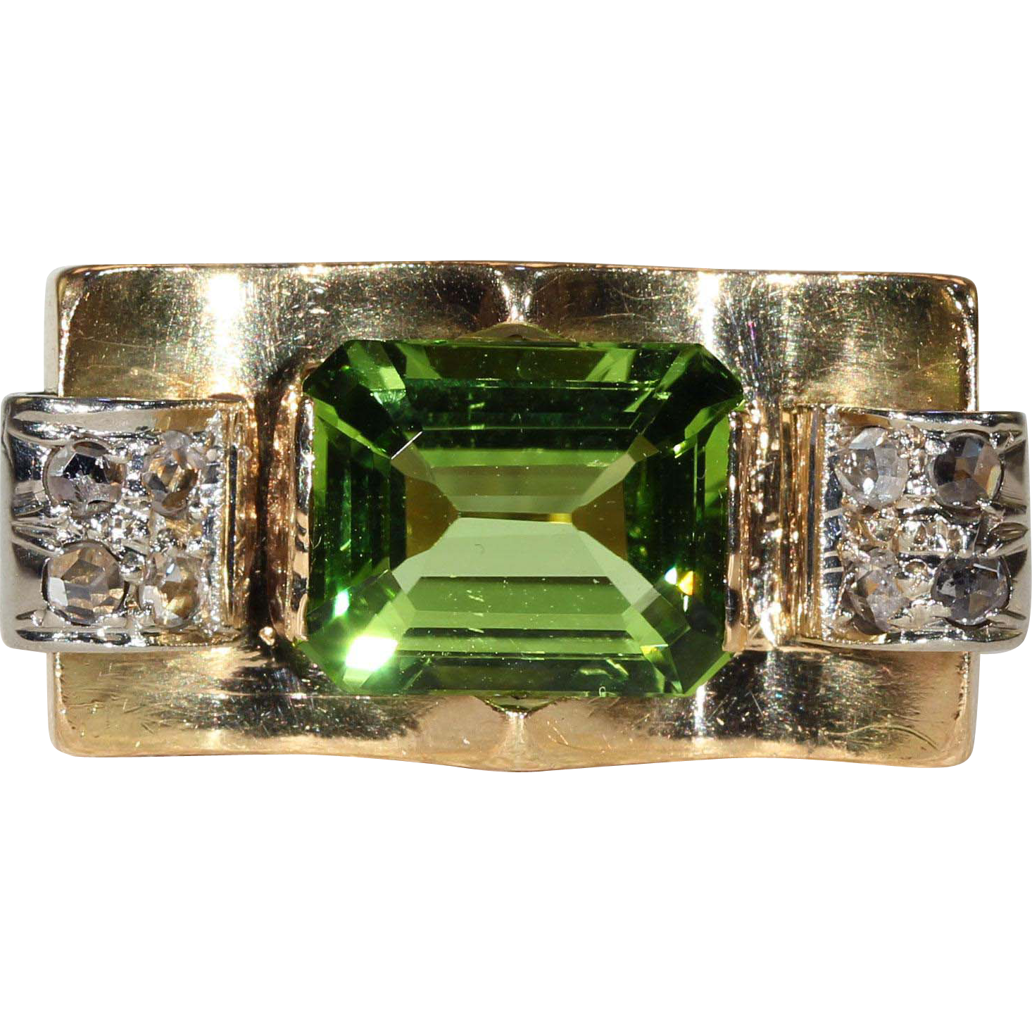 Vintage Retro Peridot and Diamond Ring, 18k Gold Vintage Retro Peridot and Diamond Ring, 18k Gold