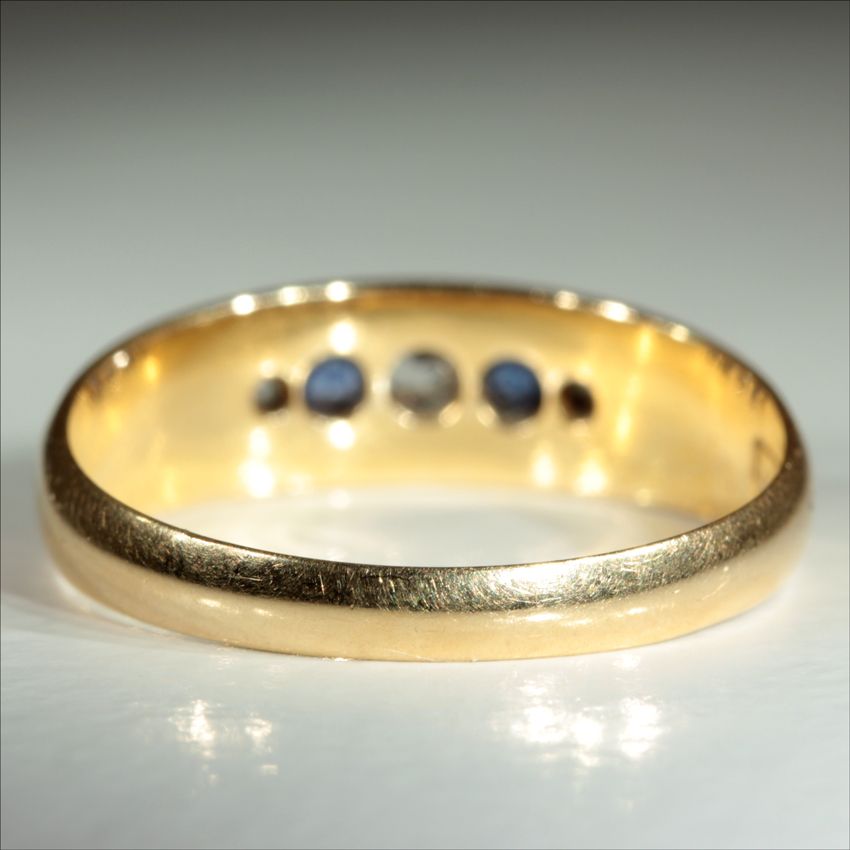 Antique 18k Victorian Sapphire and Diamond Ring Hallmarked Chester 1890 Antique 18k Victorian Sapphire and Diamond Ring Hallmarked Chester 1890