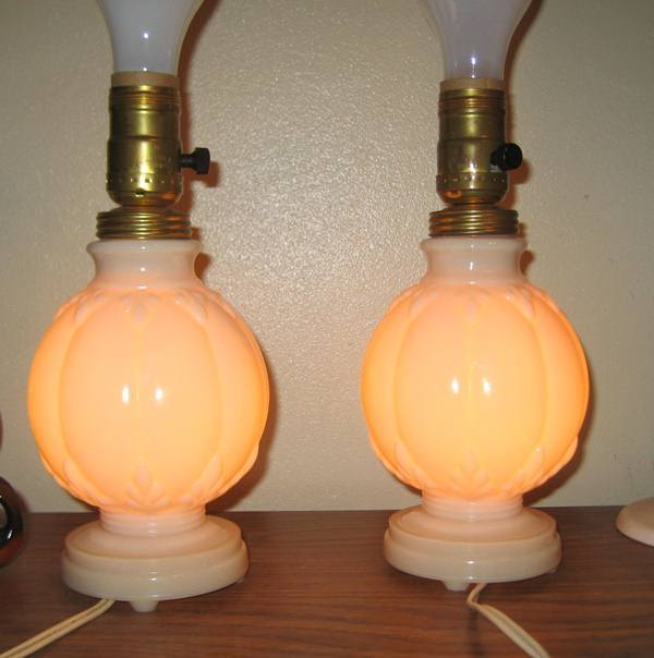 Aladdin Alacite G44 Lamps with Night Light in Base pair Aladdin Alacite G44 Lamps with Night Light in Base pair