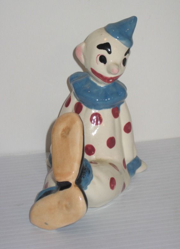 Brayton Laguna Pottery Circus Clown from 1948 Circus Set Brayton Laguna Pottery Circus Clown from 1948 Circus Set