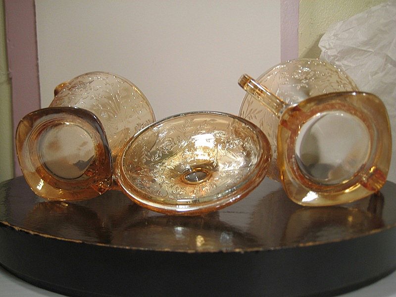 Floragold Creamer & Covered Sugar Floragold Creamer & Covered Sugar