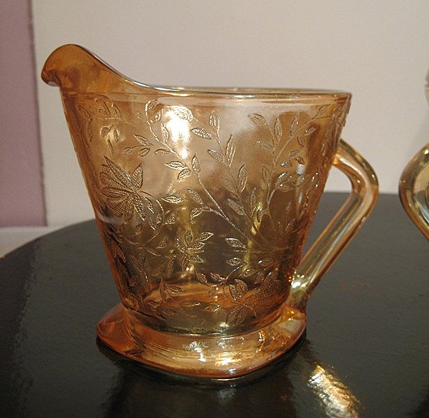 Floragold Creamer & Covered Sugar Floragold Creamer & Covered Sugar