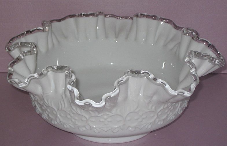 Spanish Lace Silver Crest 9" Bowl Spanish Lace Silver Crest 9" Bowl