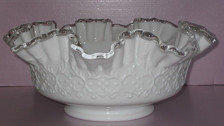 Spanish Lace Silver Crest 9" Bowl Spanish Lace Silver Crest 9" Bowl