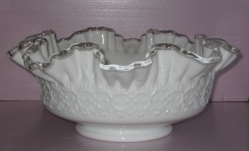 Spanish Lace Silver Crest 9" Bowl Spanish Lace Silver Crest 9" Bowl