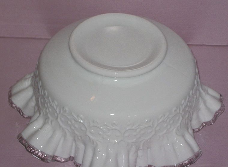 Spanish Lace Silver Crest 9" Bowl Spanish Lace Silver Crest 9" Bowl