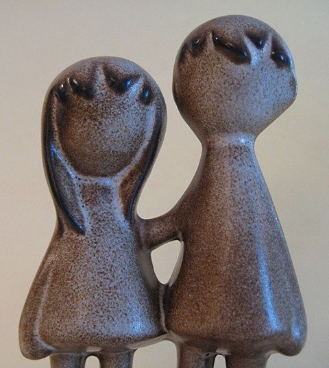 Howard Pierce Best Friends Boy & Girl Figurine Howard Pierce Best Friends Boy & Girl Figurine