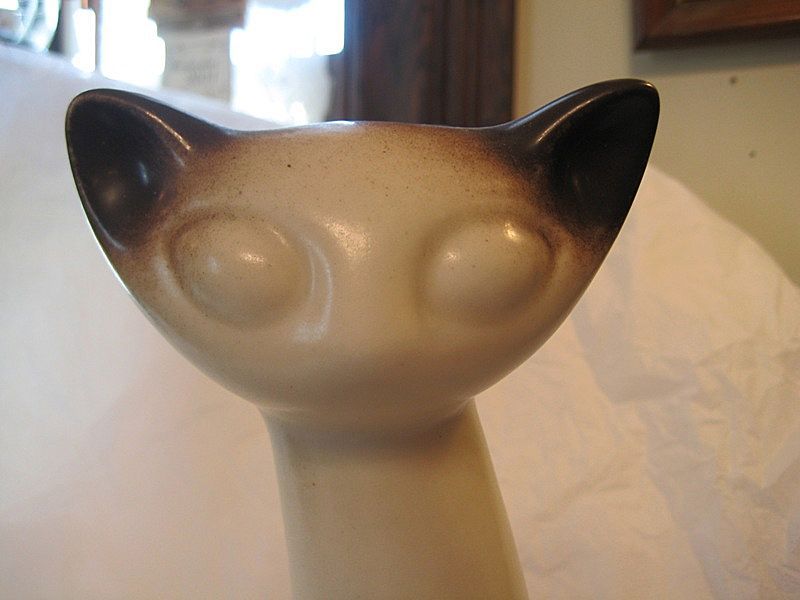 Howard Pierce Tall Siamese Cat Howard Pierce Tall Siamese Cat