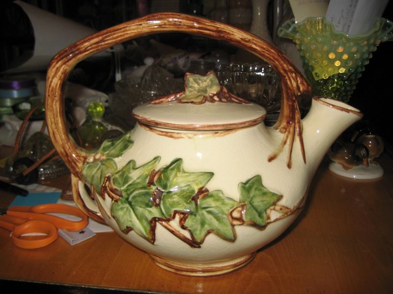 McCoy Pottery Ivy Teapot McCoy Pottery Ivy Teapot