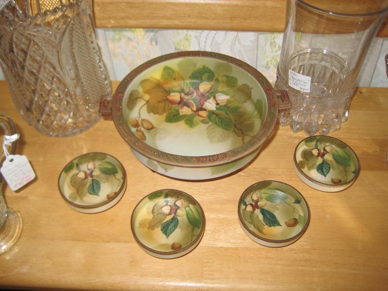 Nippon Acorn Nut Bowl Set Nippon Acorn Nut Bowl Set