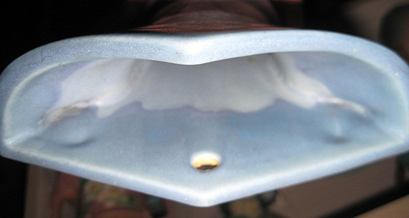 Roseville 1910 Carnelian I Wall Pocket light blue Roseville 1910 Carnelian I Wall Pocket light blue