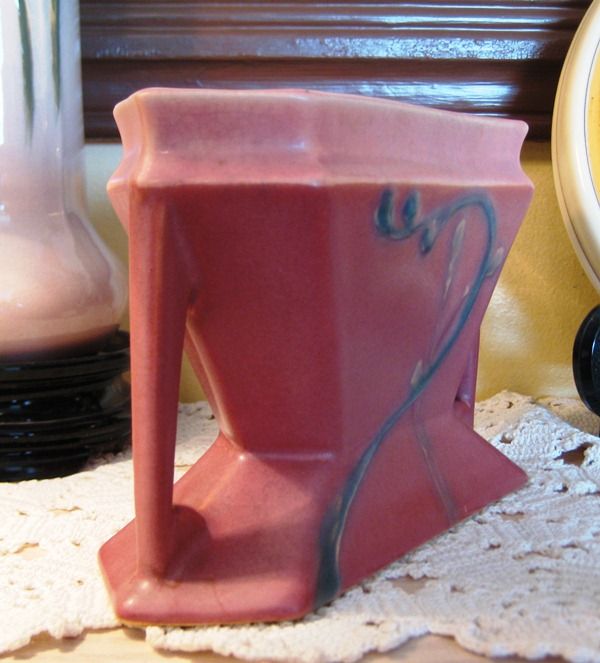 Roseville Futura Planter 85-4 Roseville Futura Planter 85-4
