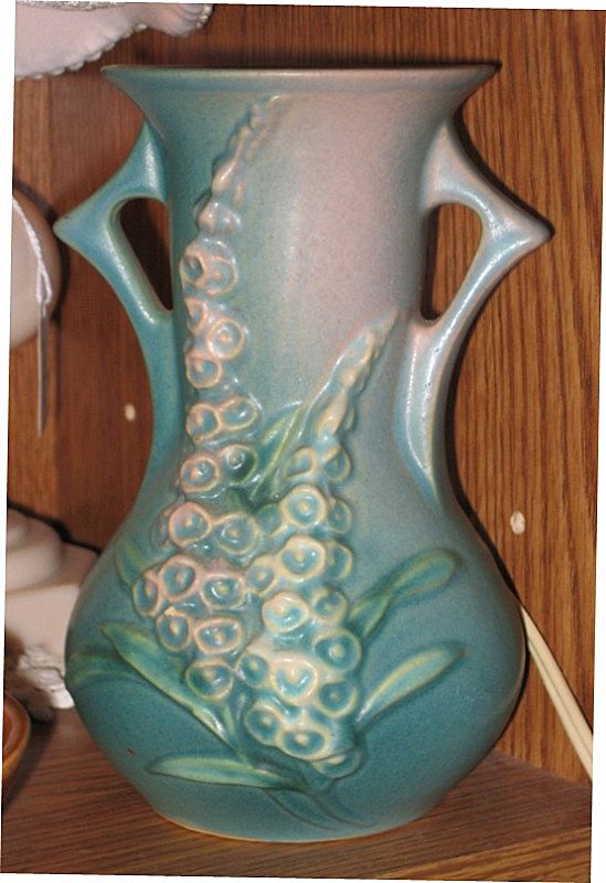 Roseville Foxglove Vase 6" green Roseville Foxglove Vase 6" green