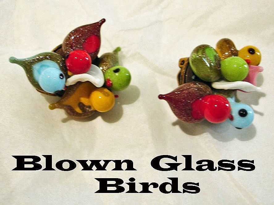Vintage Blown Glass Bird Earrings Vintage Blown Glass Bird Earrings