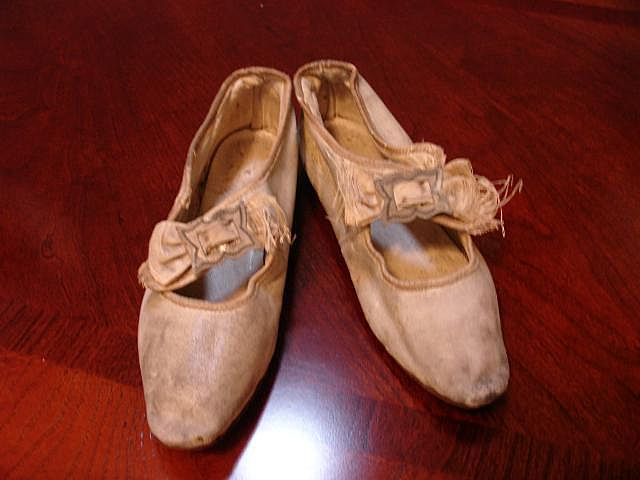 Exquisite Early Girl's French Dress Shoes Exquisite Early Girl's French Dress Shoes