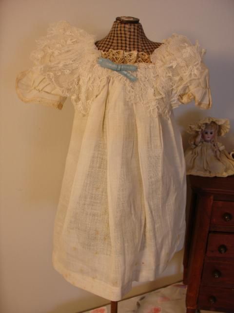 Sweet Antique Lace Trimmed Chemise Sweet Antique Lace Trimmed Chemise