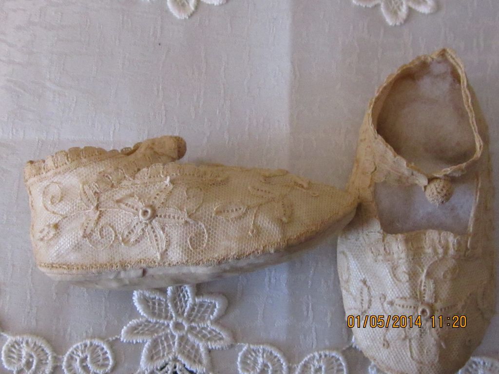 Beautiful Lace Shoes for Bebe! Beautiful Lace Shoes for Bebe!