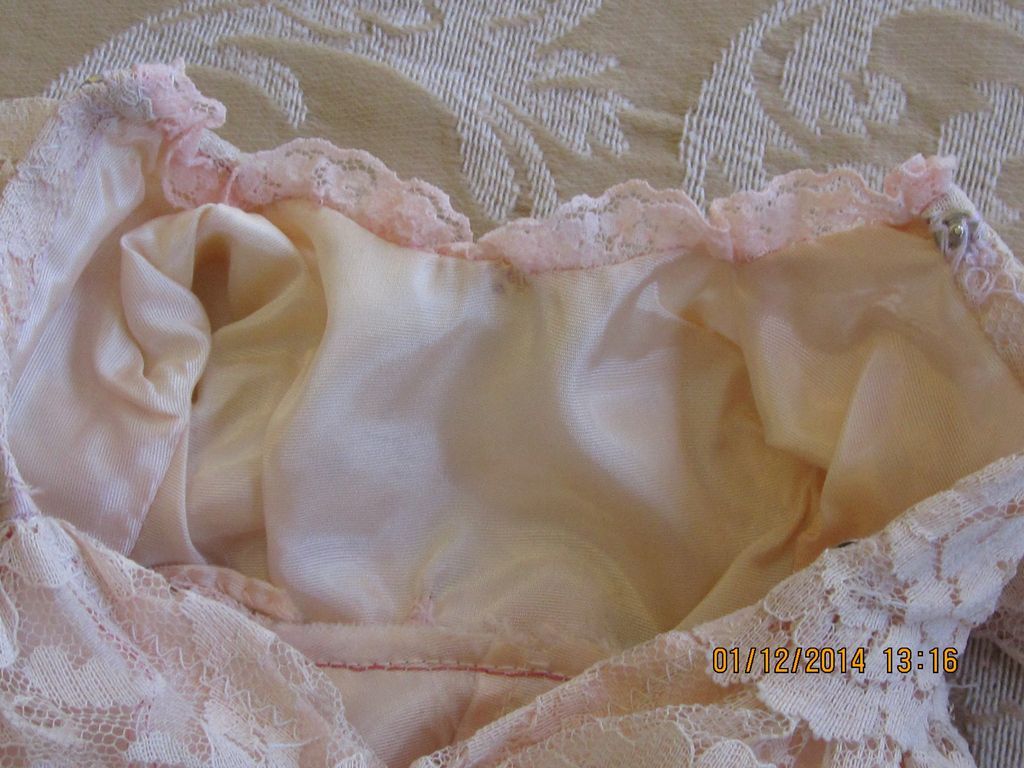 Lacey Vintage Fashion Dress Lacey Vintage Fashion Dress