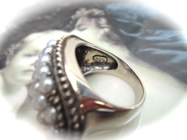 Beautiful in Style, Caviar Pearl Ring Beautiful in Style, Caviar Pearl Ring