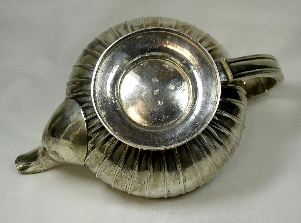 Rare Antique Sterling Silver Teapot w/ Acorn Finial – London, Circa 1824 Rare Antique Sterling Silver Teapot w/ Acorn Finial – London, Circa 1824