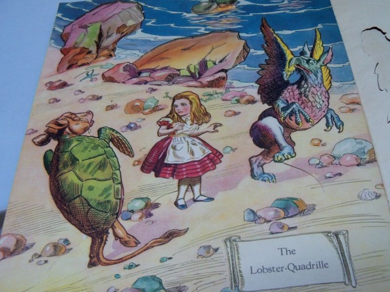 Childrens Book "Standups Adventure of Alice in Wonderland" Childrens Book "Standups Adventure of Alice in Wonderland"