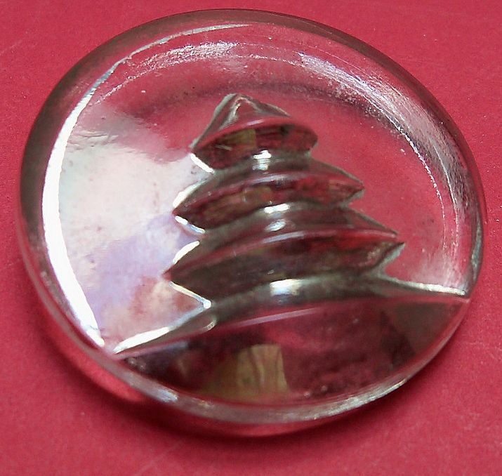 Clear Glass Button with Pine Tree Design Clear Glass Button with Pine Tree Design