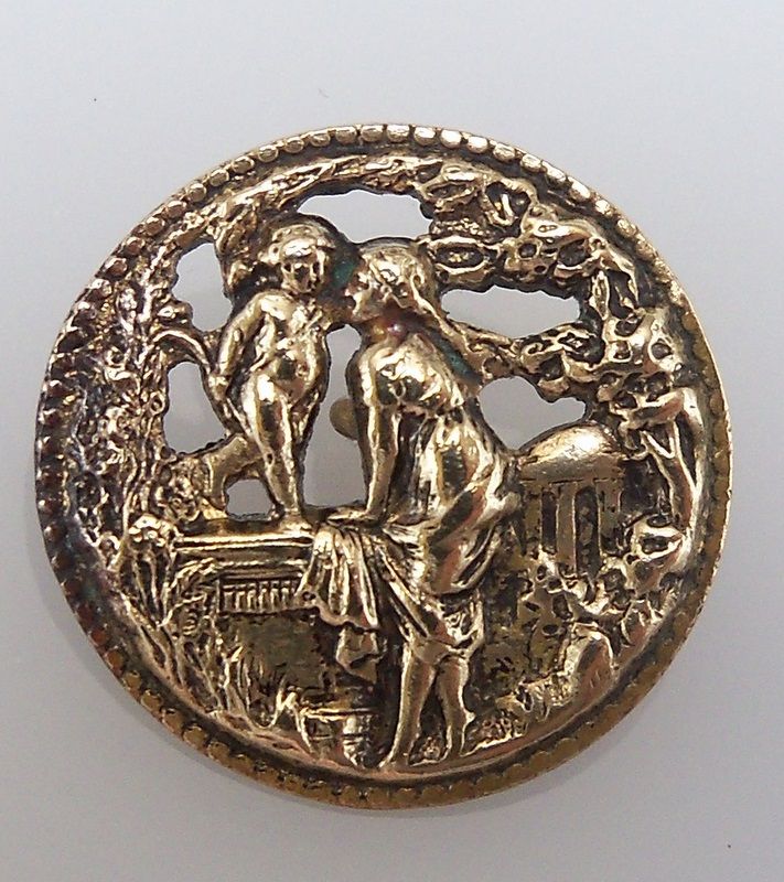 One Piece Cupid and Venus Button One Piece Cupid and Venus Button