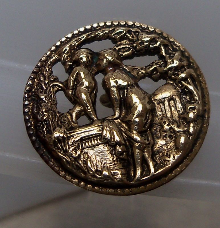 One Piece Cupid and Venus Button One Piece Cupid and Venus Button