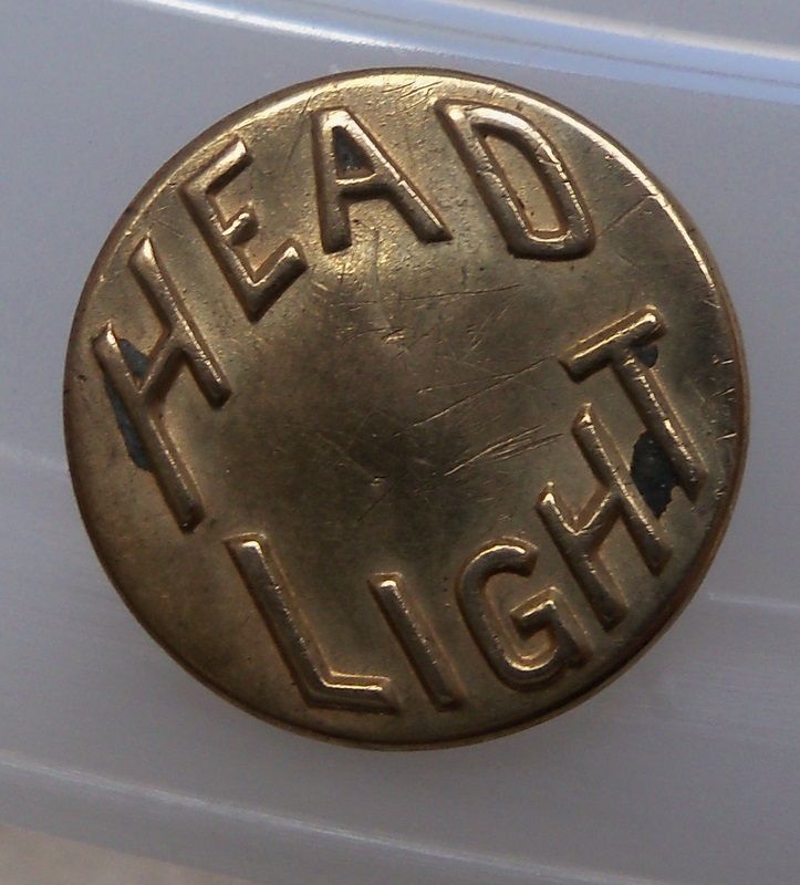 Work Clothes Button "Head Light" Work Clothes Button "Head Light"