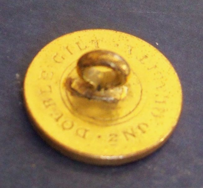 Button gilt with floral spray Button gilt with floral spray