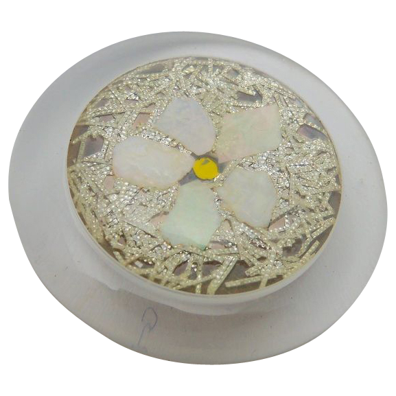Extra Large Clear Acrylic Button with MOP Daisy Flower Extra Large Clear Acrylic Button with MOP Daisy Flower