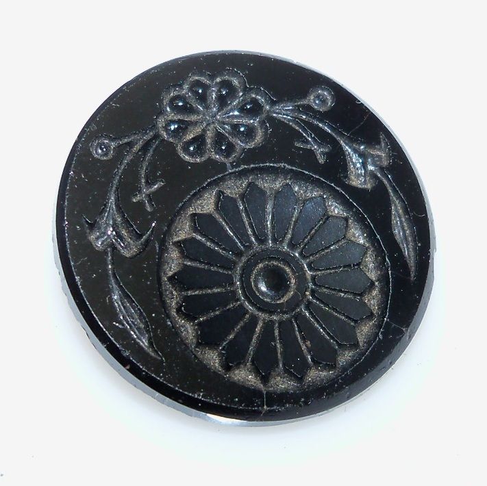 Black Glass Button with Daisy flower and spray of flowers Black Glass Button with Daisy flower and spray of flowers