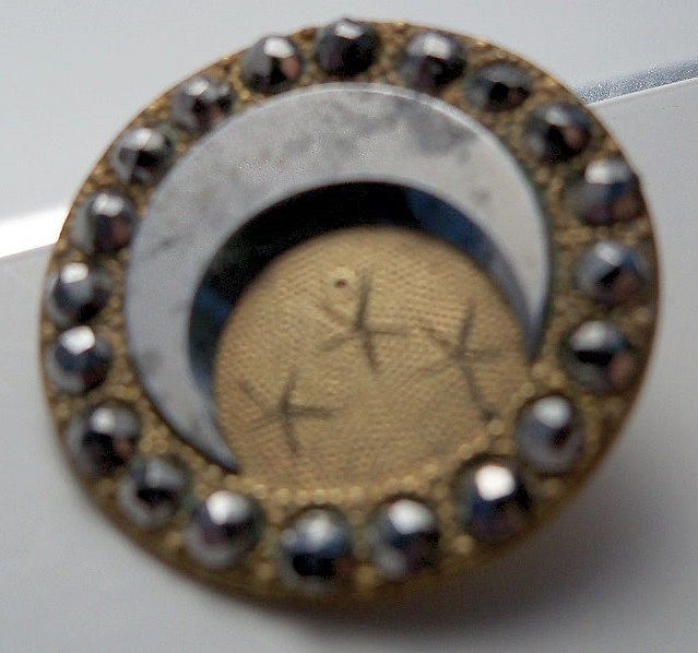 Steel Cup and Brass Design Button Steel Cup and Brass Design Button