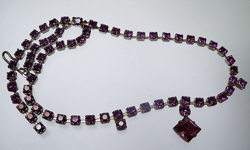 Beautiful amethyst rhinestones with a diamond shape drop necklace Beautiful amethyst rhinestones with a diamond shape drop necklace