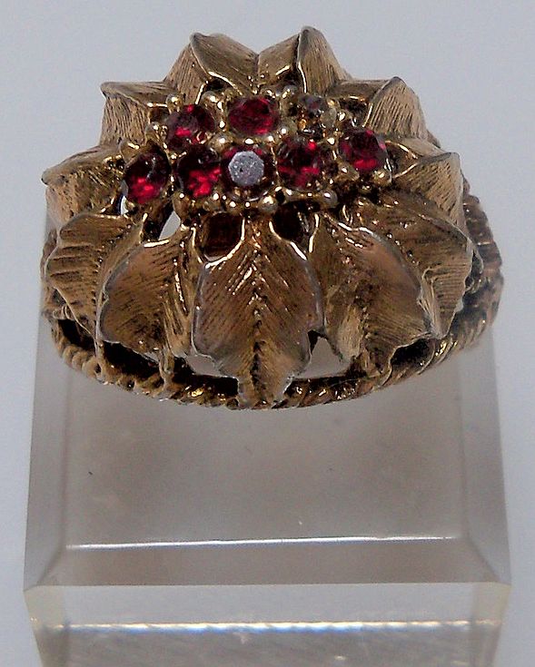 One Size Fits All Floral Gold Metal Ring One Size Fits All Floral Gold Metal Ring