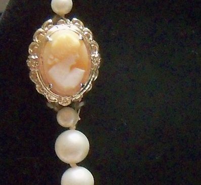 Necklace of Faux Pearls with Lady Cameo Clasp Necklace of Faux Pearls with Lady Cameo Clasp
