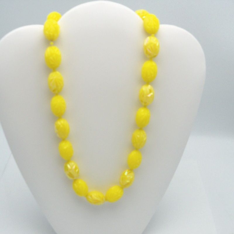 Lemony Yellow Austrian Plastic Bead Necklace Lemony Yellow Austrian Plastic Bead Necklace