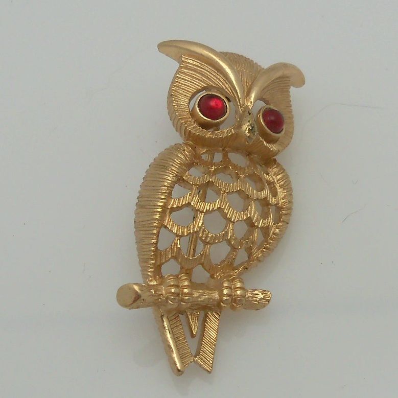 Avon Owl Pin with Cranberry Rhinestone Eyes Avon Owl Pin with Cranberry Rhinestone Eyes