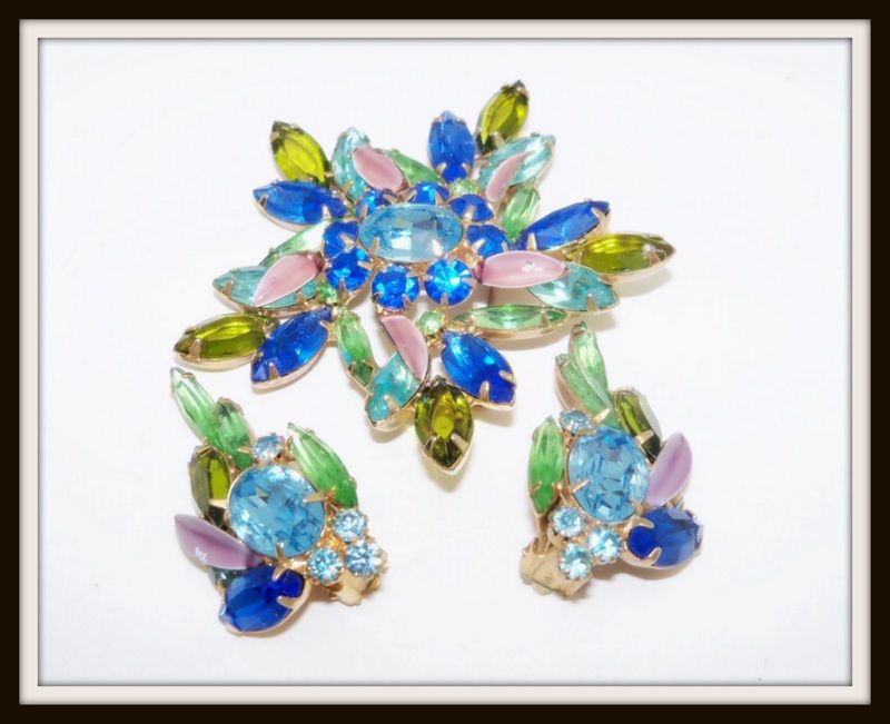 Swirling Large Colored Rhinestone Brooch and Earrings Swirling Large Colored Rhinestone Brooch and Earrings