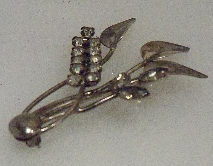 Sterling Leaf with Rhinestone Brooch Sterling Leaf with Rhinestone Brooch