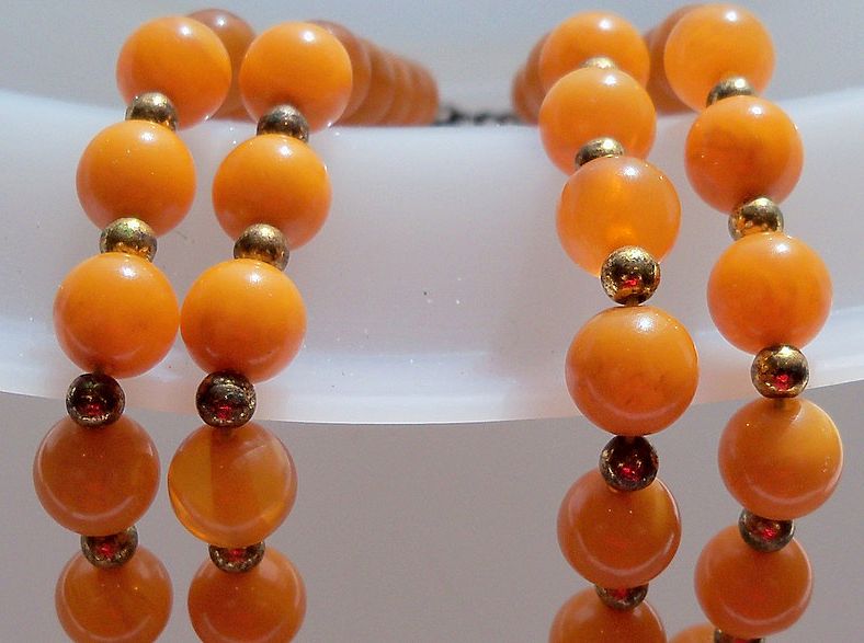 Necklace of Coral Plastic Beads with Gold Tone Balls Necklace of Coral Plastic Beads with Gold Tone Balls