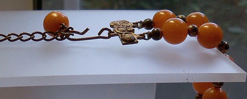Necklace of Coral Plastic Beads with Gold Tone Balls Necklace of Coral Plastic Beads with Gold Tone Balls