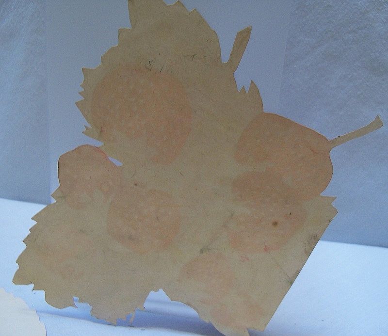 Three Victorian Scraps of Luscious Strawberries Three Victorian Scraps of Luscious Strawberries