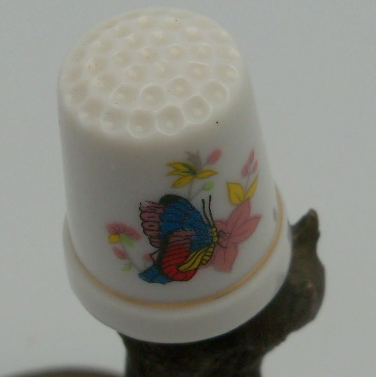 Porcelain Display Thimble "Blue Butterfly" Porcelain Display Thimble "Blue Butterfly"