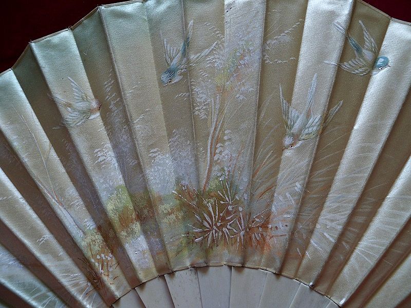 Large Victorian Cream Satin and Ivory Fan Large Victorian Cream Satin and Ivory Fan