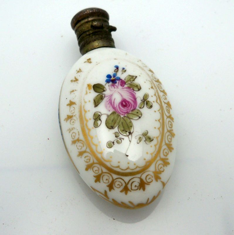 Lay Down Porcelain Scent Bottle Lay Down Porcelain Scent Bottle