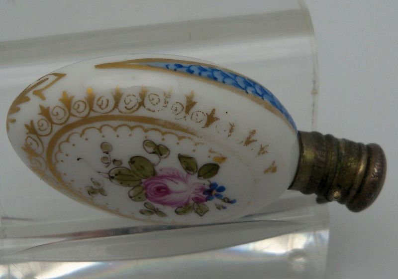 Lay Down Porcelain Scent Bottle Lay Down Porcelain Scent Bottle