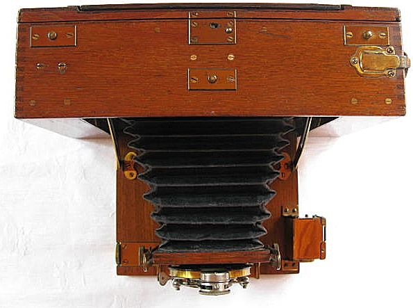 London Stereo Co King's Own Teak Tropical Camera c1905 London Stereo Co King's Own Teak Tropical Camera c1905