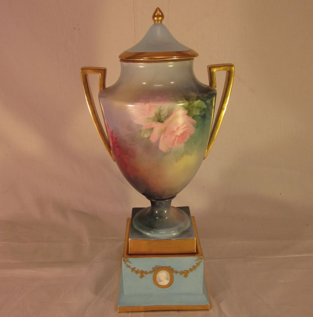 Vintage 1904 Royal Vienna Bolted Palace Urn Roses Vintage 1904 Royal Vienna Bolted Palace Urn Roses